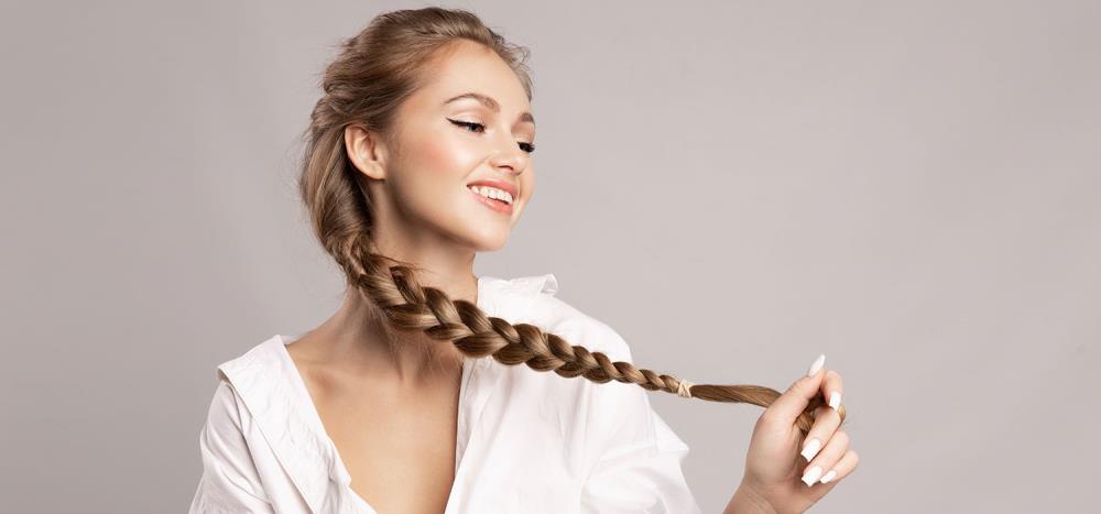 Acconciature per capelli lunghissimi: 5 esempi da copiare