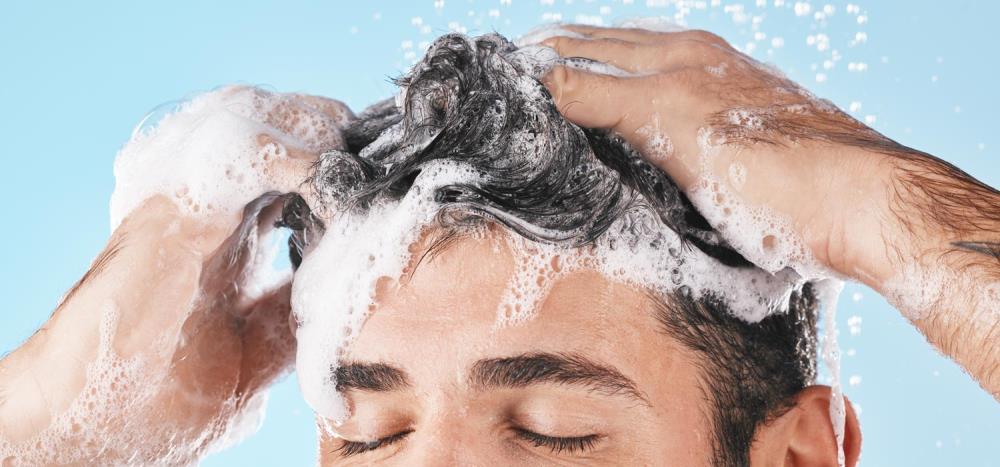 Come scegliere un buon shampoo per uomo