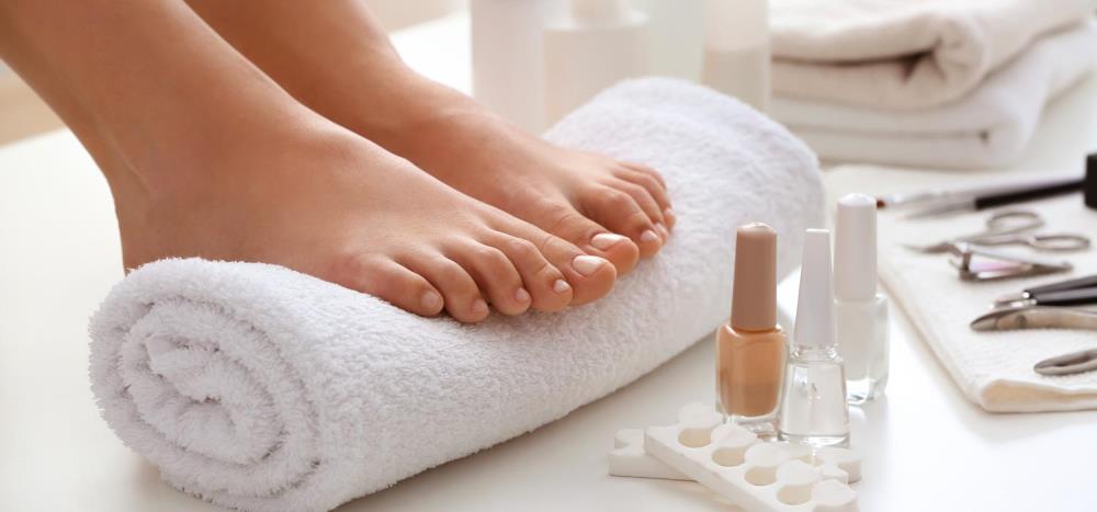 Pedicure fai da te: passaggi e strumenti per farla in casa