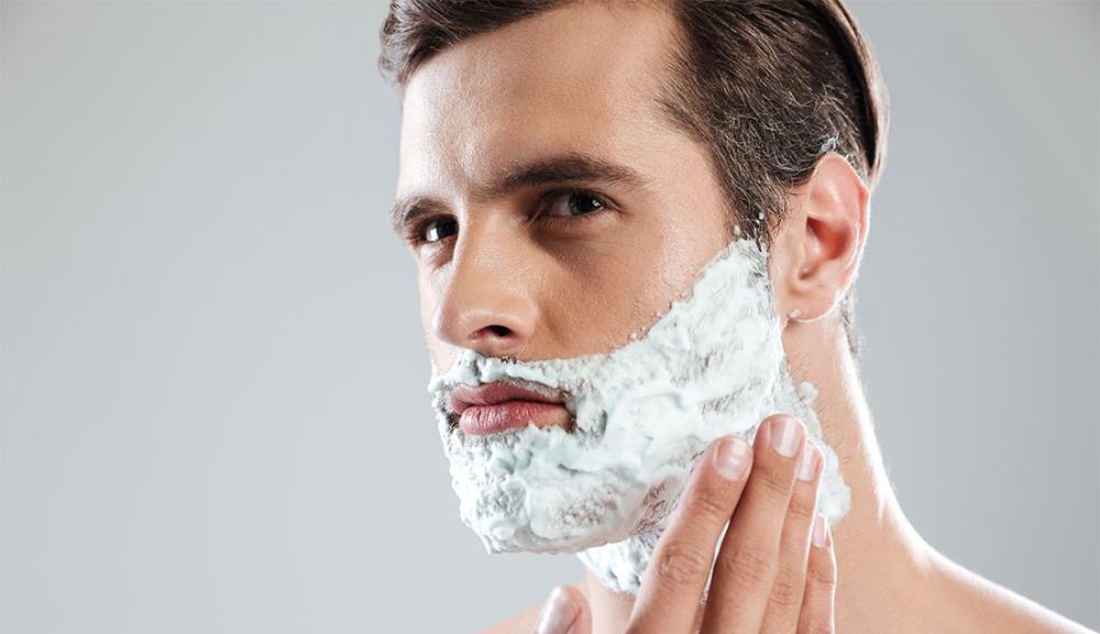 Schiuma da barba: quale scegliere e come usarla