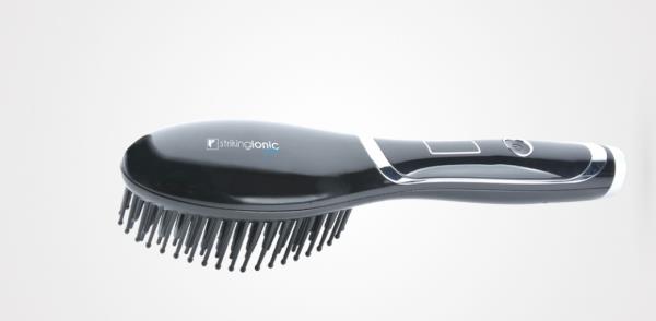 Perfect Beauty Striking Ionic Pro spazzola elettrica lisciante